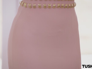 Телки наблюдают за анальным сексом друг друга