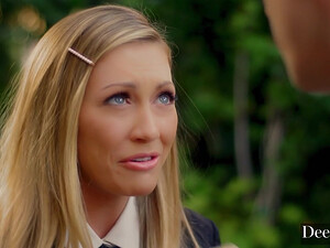 Член в жопе ее так сильно удивил, что она не могла говорить несколько минут!